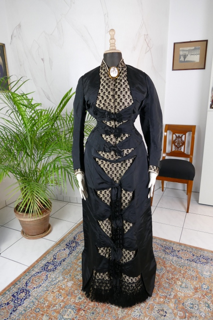 2 antique bustle dress Savarre 1885