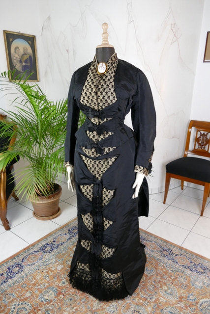 3 antique bustle dress Savarre 1885
