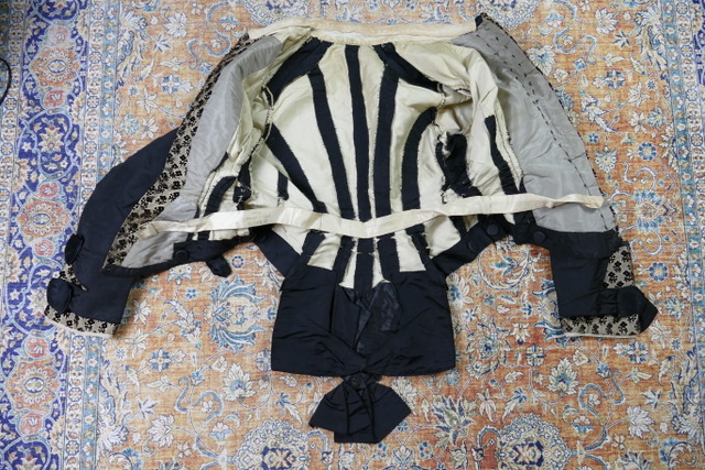 35 antique bustle dress Savarre 1885