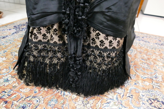 9 antique bustle dress Savarre 1885