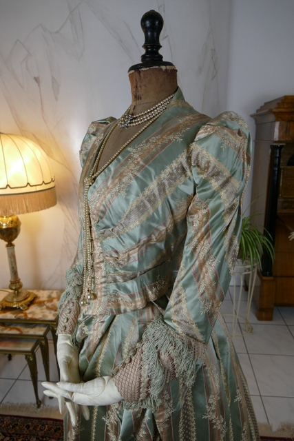 36 antique dress Bondeaux sisters 1889