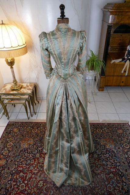 43 antique dress Bondeaux sisters 1889