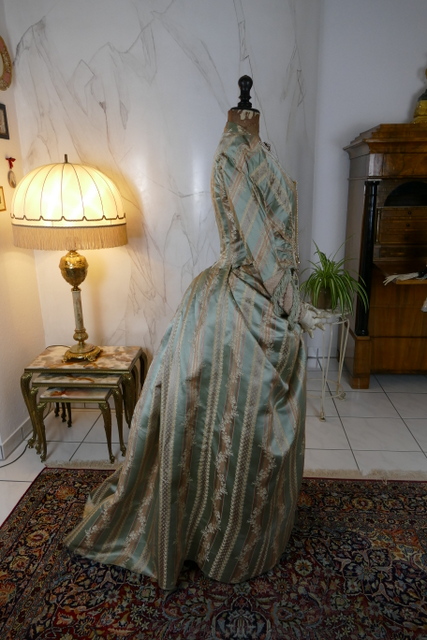 50 antique dress Bondeaux sisters 1889