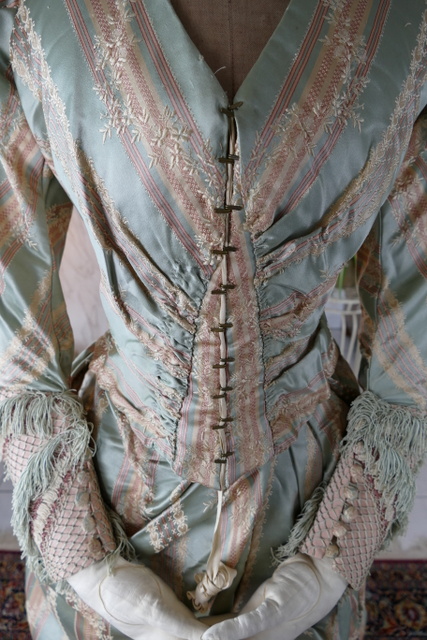 53 antique dress Bondeaux sisters 1889