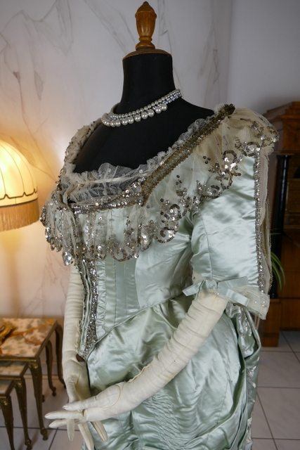 16 antique evening gown 1889