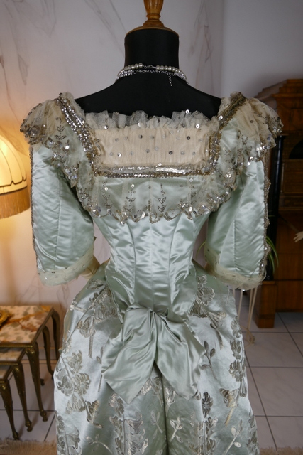 25 antique evening gown 1889
