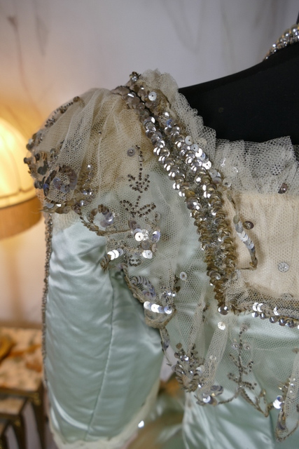 28 antique evening gown 1889