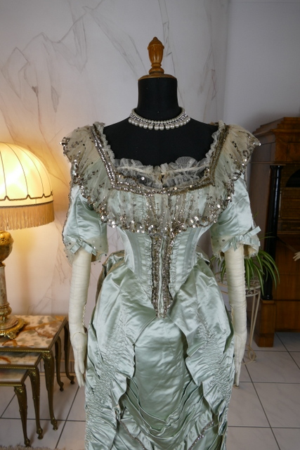 4 antique evening gown 1889