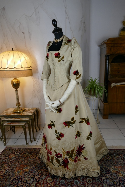 17 antique bustle dress 1880
