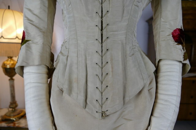 8 antique bustle dress 1880