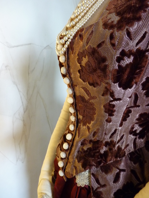 19 antique bustle gown 1884