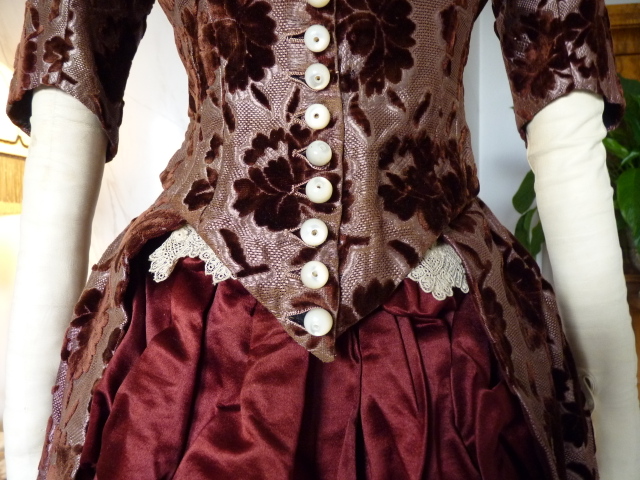 5 antique bustle gown 1884