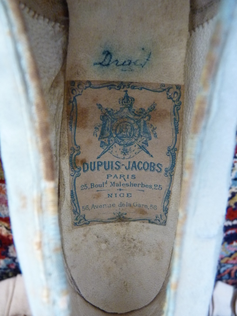 22 antique shoes 1884