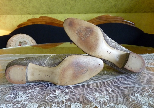 17 antique flapper shoes 1920