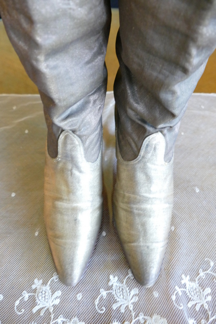 4 antique gold lamee boots 1920