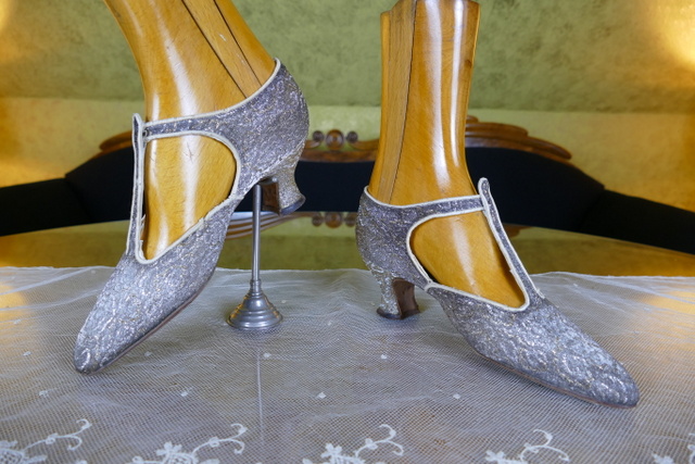14 antike Flapper Schuhe 1924