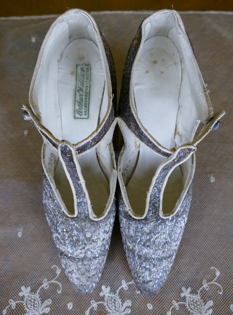 17 antike Flapper Schuhe 1924