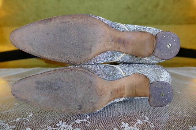 19 antike Flapper Schuhe 1924