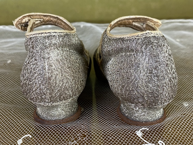 11 antique girls shoes 1926