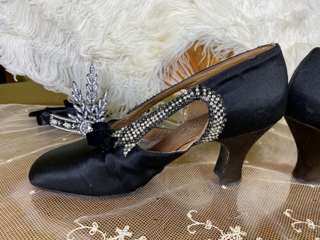 7 antique grand luxe evening shoes 1920s