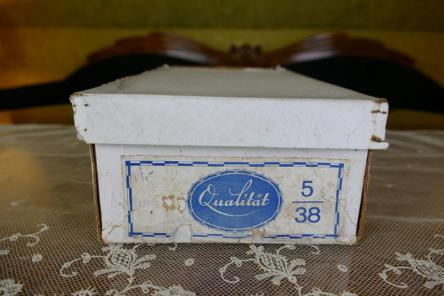 13 antique business shoes 1927