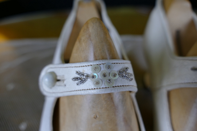5 antique wedding shoes 1904