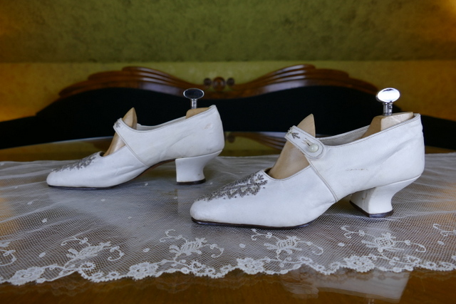 9 antique wedding shoes 1904