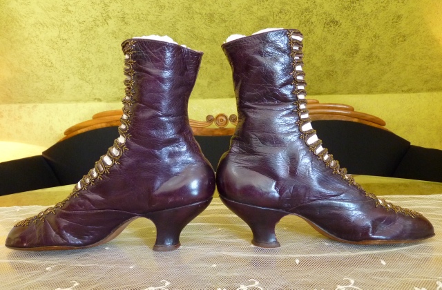 11 antike Schuhe 1904