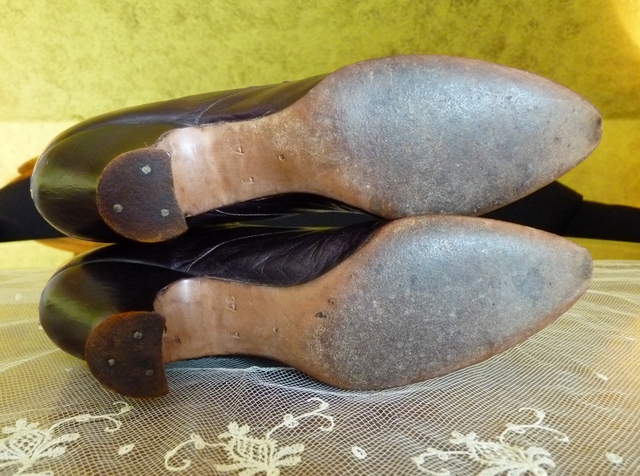 30 antique shoes 1904