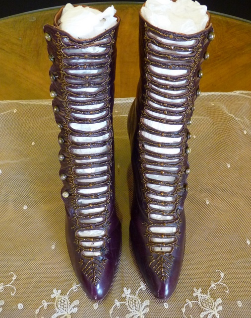 3 antike Schuhe 1904
