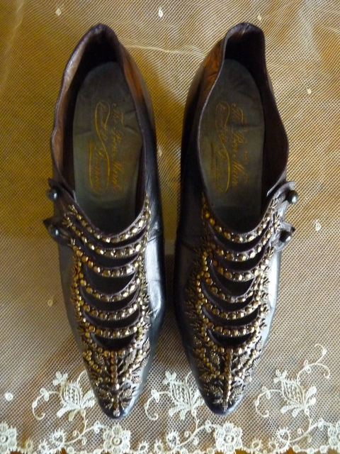 28 antique shoes 1904