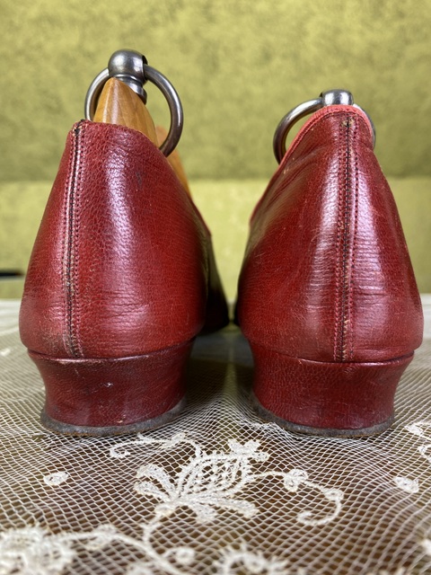 12 antike Schuhe orientalische Spitzen 1905