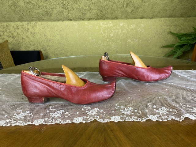 9 antike Schuhe orientalische Spitzen 1905