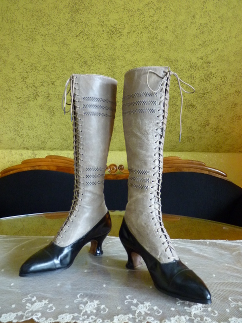 12 antique knee boots 1905
