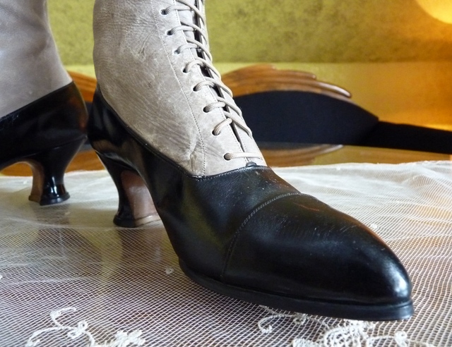 13 antique knee boots 1905