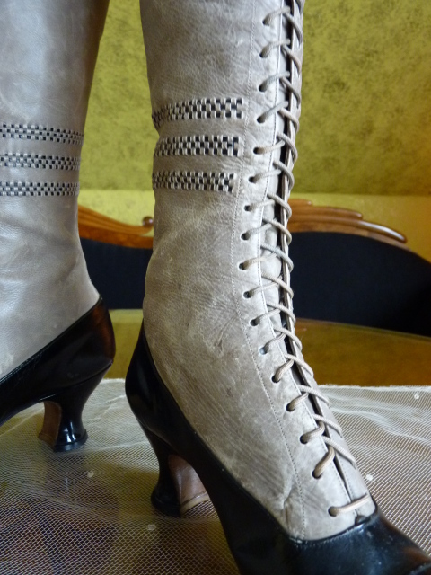 15 antique knee boots 1905