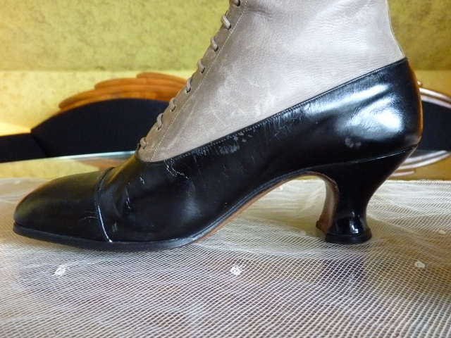 17 antique knee boots 1905
