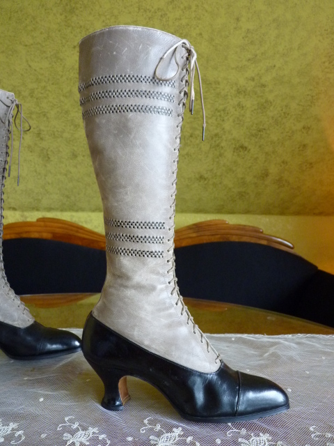 19 antique knee boots 1905