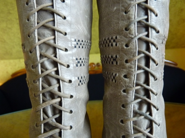 4 antique knee boots 1905