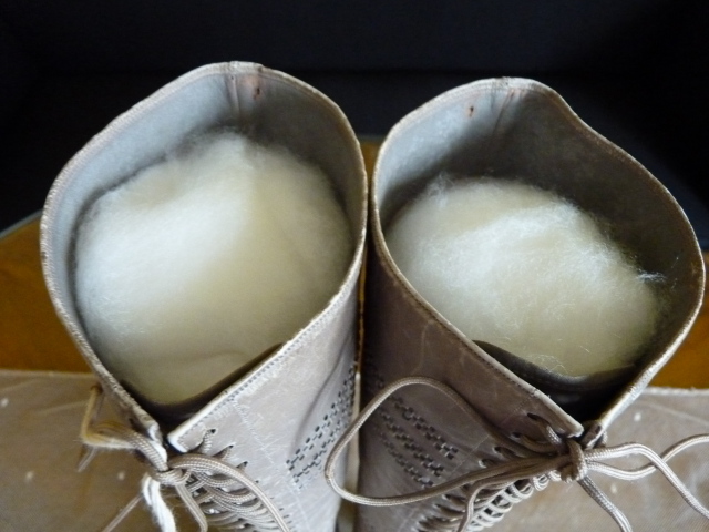 7 antique knee boots 1905