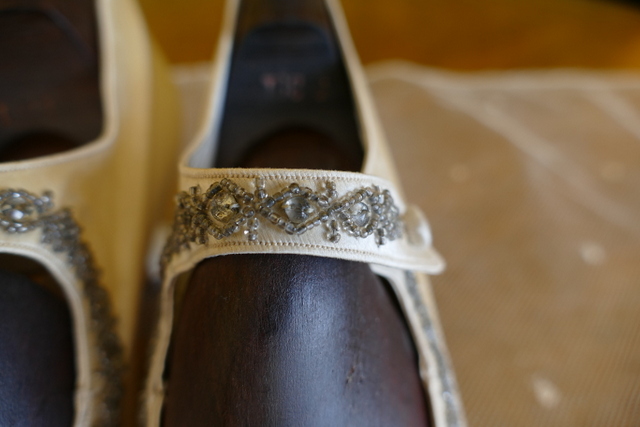 19 antique wedding boots 1906