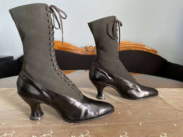 7 antique boots1915