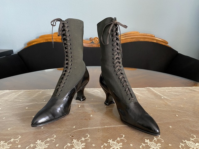 antique boots1915