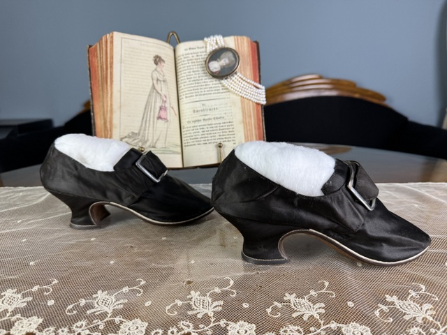 12 antique baroque shoes 1730