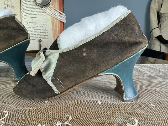 13a antique rococo shoes 1760