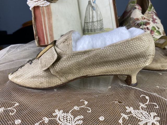 10 antique rococo shoes 1790