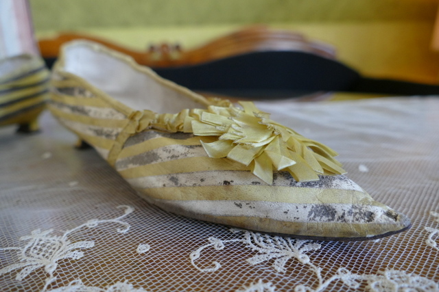 27 antique rococo shoes 1790