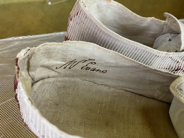 20 antike rokoko Schuhe 1775