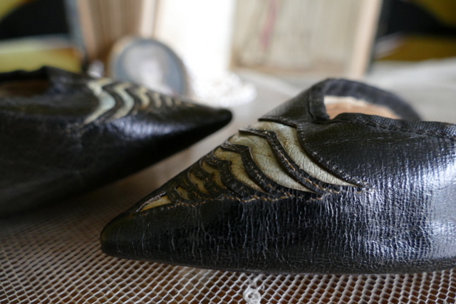 16 antique rococo overshoes 1792