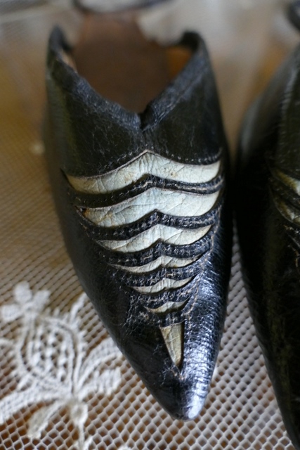 6 antique rococo overshoes 1792
